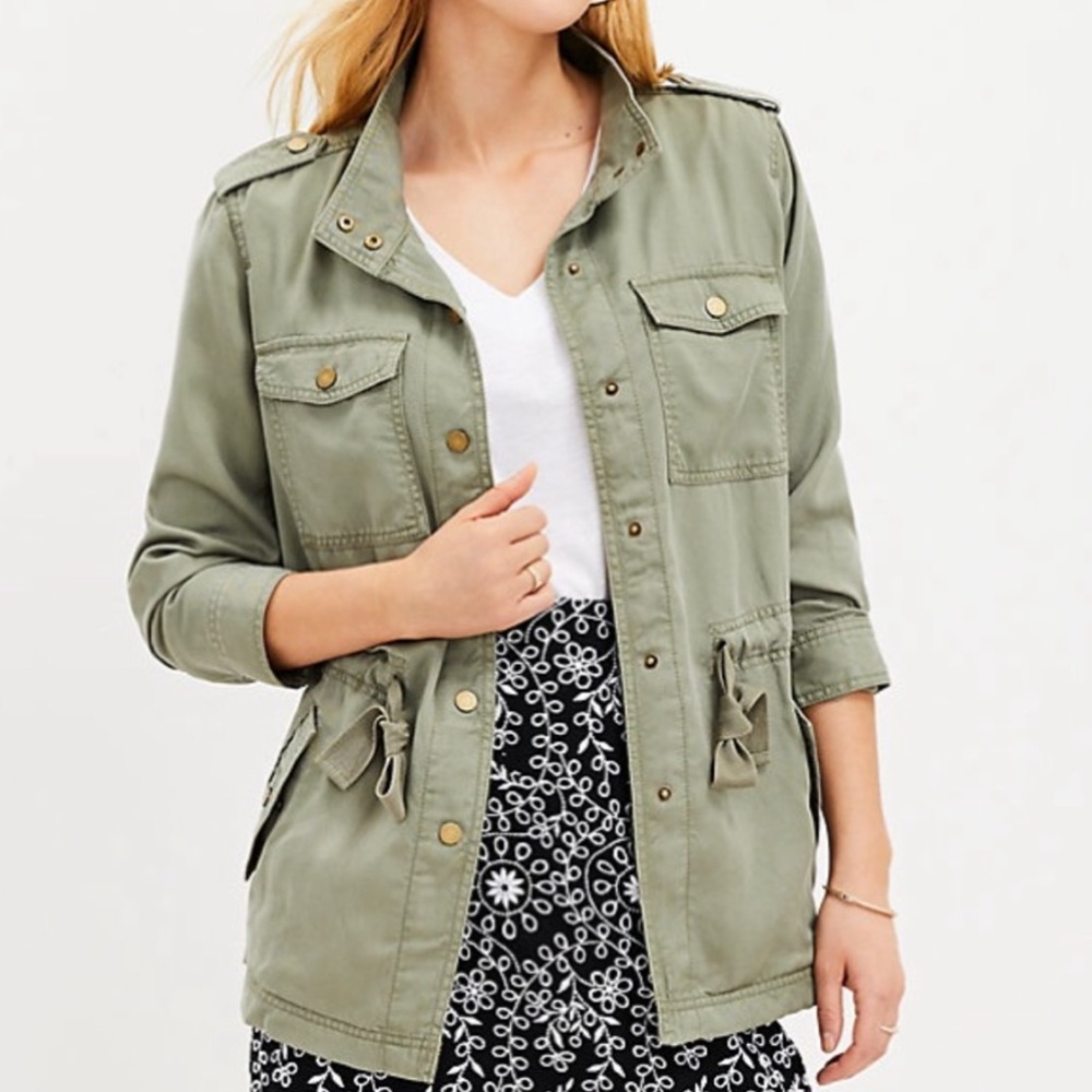 LOFT Drawstring Utility Jacket- Large Petite